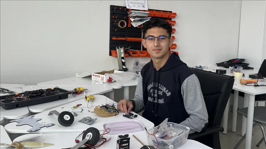 Lise öğrencisi Melih’in 8 projesi faydalı model olarak tescillendi