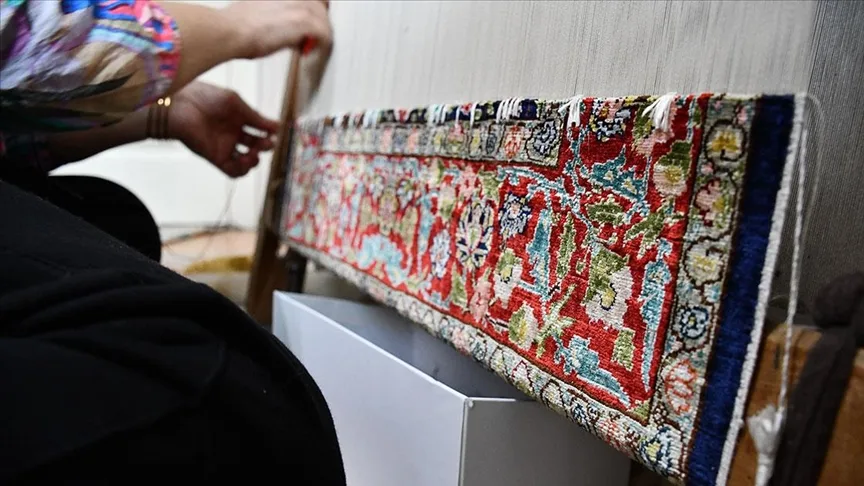 Kaftanları süsleyen “Bilecik çatması”nı geleceğe taşıyor