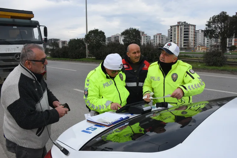 Hız ihlali yapay zeka destekli radar cihazıyla tespit ediliyor