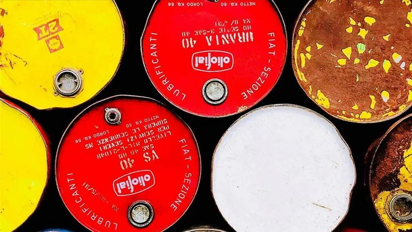 Trump yönetimine ve Fed’in adımlarına dair belirsizlikler petrol fiyatlarını yükseltiyor