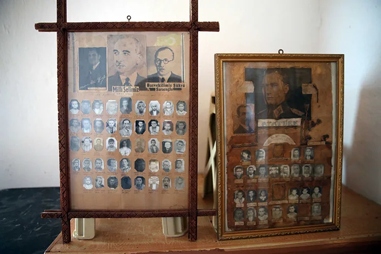 1938-2014 yılları arasında öğrenciler tarafından hazırlanan duvar gazeteleri, köyün tarihine ışık tutuyor.