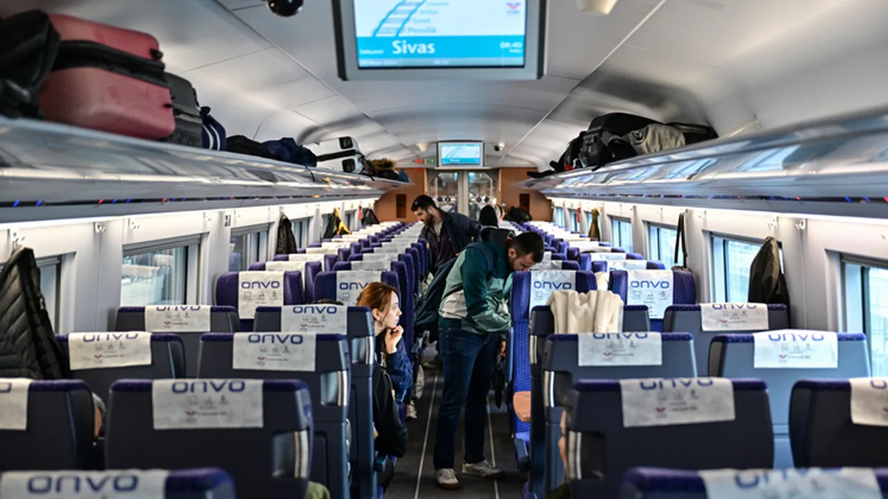 Tren biletlerine zam! Yüksek Hızlı Tren (YHT) fiyatları belli oldu!