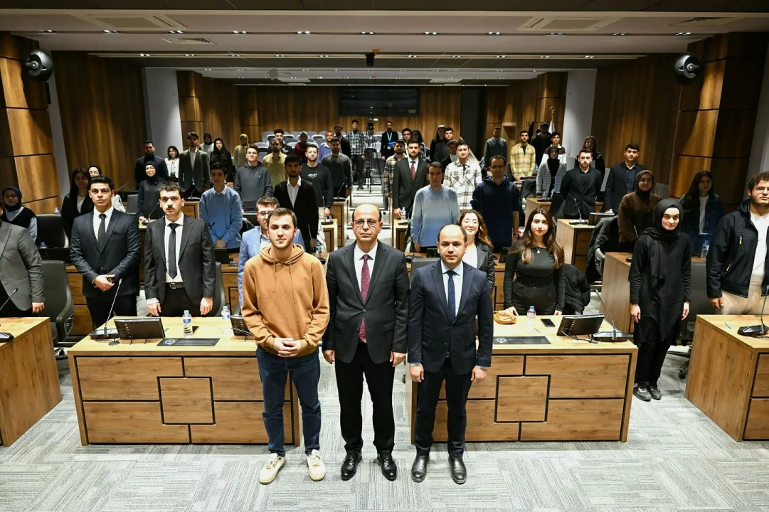 YEŞİLYURT GENÇ MECLİS İLK TOPLANTISINI GERÇEKLEŞTİRDİ