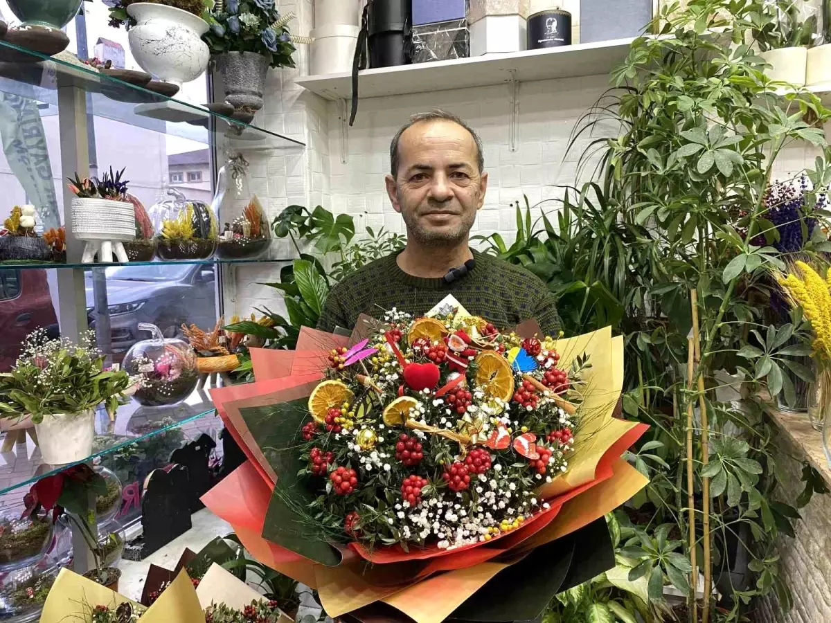 Şans ve bereket sembolü Kokina Çiçekleri yılbaşında yok sattı!