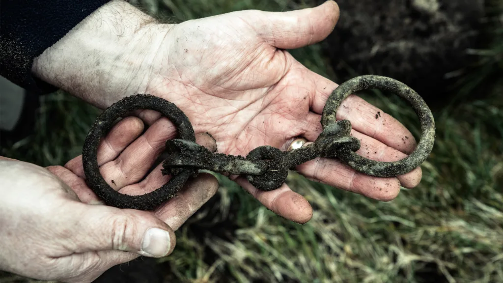 Askeri Ekip,2.000 Yıllık Olağanüstü Kelt Eserlerini Keşfettiler