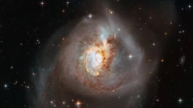 30 Samanyolu büyüklüğünde yeni bir dev galaksi keşfedildi