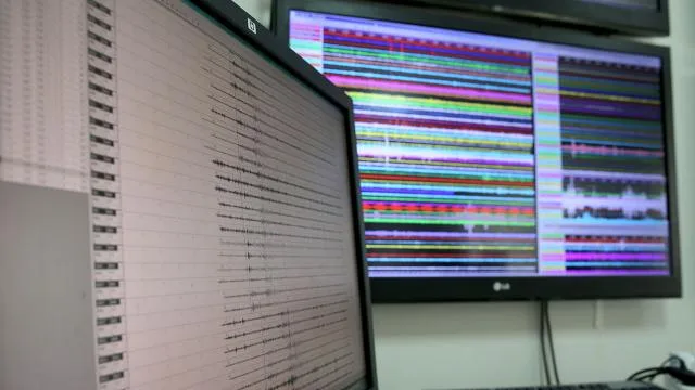 Ege Denizi’ndeki depremler sürüyor