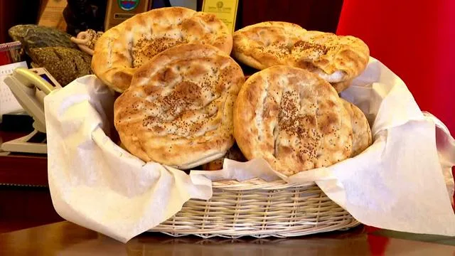 Ankara ve İstanbul’da Ramazan pidesi 20 liradan satılacak