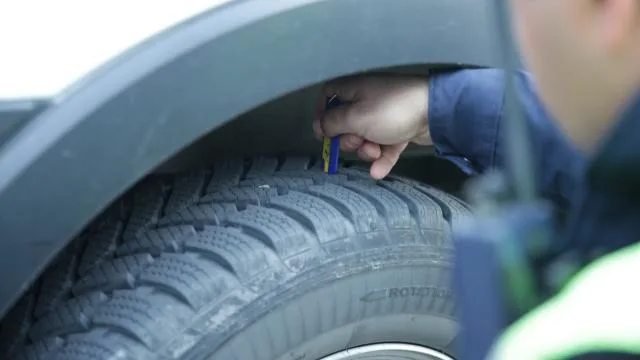 Kocaeli’de kış lastiği bulunmayan araçlar trafiğe çıkamayacak