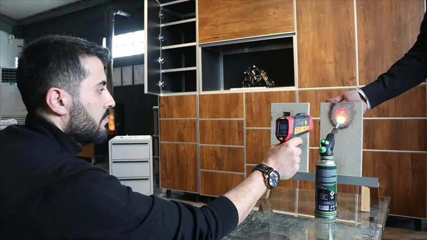Doğal minerallerden “yanmaz ahşap” üretti