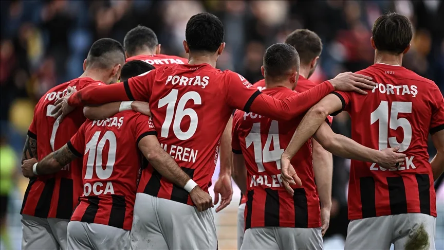 Gençlerbirliği’nin “Süper Lig yürüyüşü” sürüyor