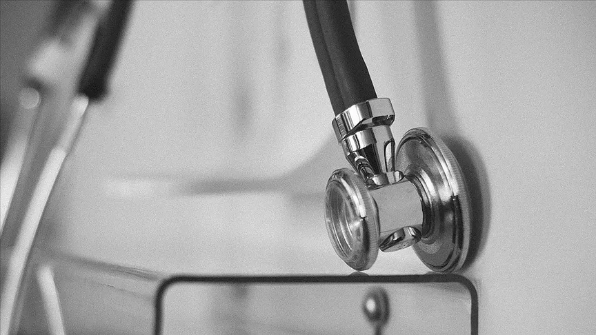 Kayıt dışı çalışan doktorlara bu kez Maliye “reçete” yazdı