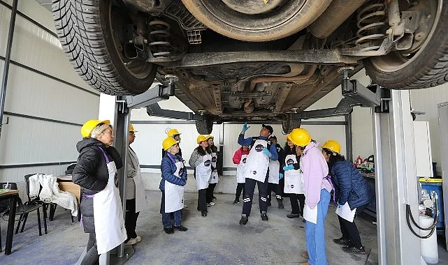 Muğlalı Kadınlar Taşıtların Ustası Oluyor