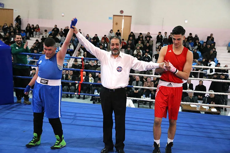 Williams sendromlu Mehmet Onur’un hayali, milli boksör karşısında gerçek oldu