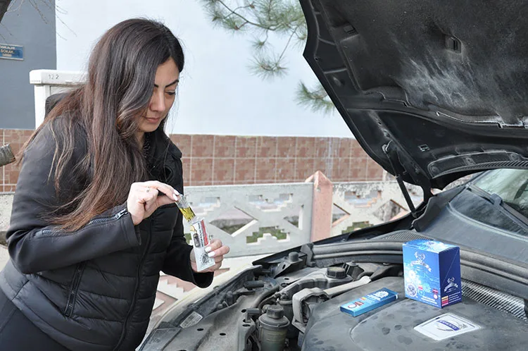 Satın aldıkları otomobildeki arıza “mucit” yaptı