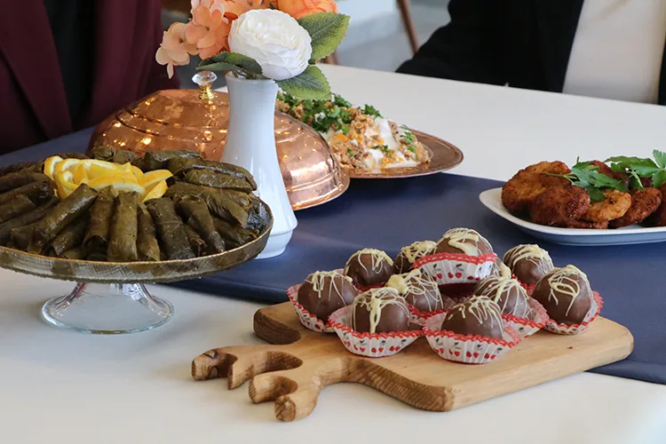 Çankırılı kadınlar bayat ekmekleri değerlendirerek yeni lezzetler ortaya çıkarıyor