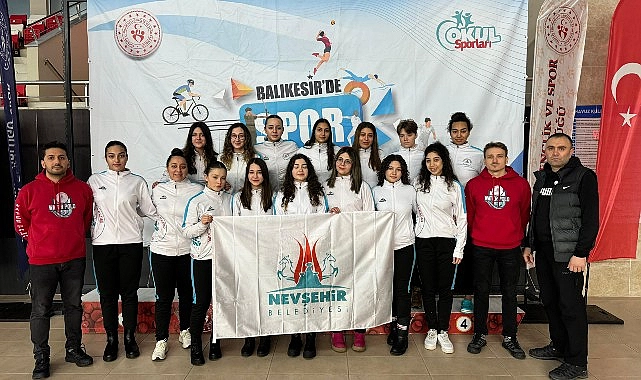 Kadınlar Sutopu 1. Lig Müsabakaları Balıkesir’de Başladı