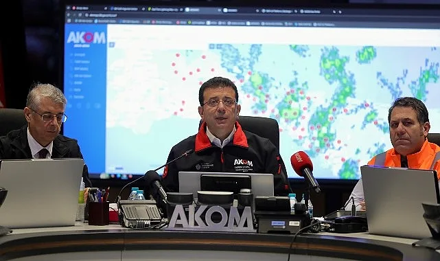 Ekrem İmamoğlu İstanbul’un Karla Mücadelesini AKOM’dan Takip Etti