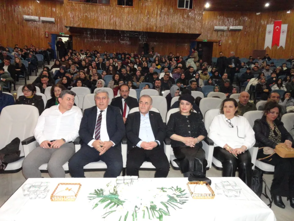 Gönül Coğrafyamızın Sınırları Türkülerde Gizli