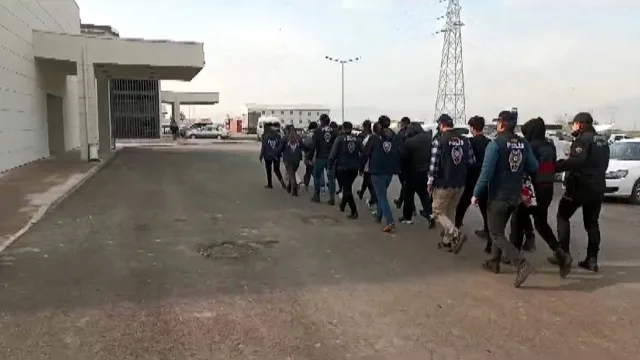 Hediye çeki ile depremzedelerin bilgilerini ele geçirip yasa dışı bahiste kullandılar