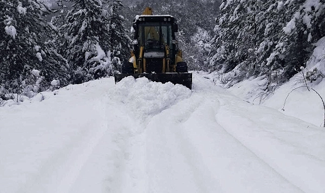 Sinop’ta Kar Engeli: 73 Yerleşim Yerine Ulaşım Sağlanamıyor