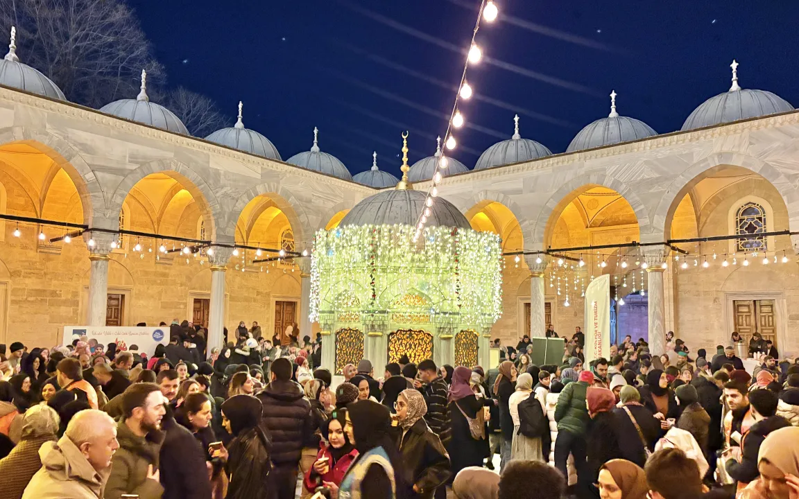 Valide-i Cedid Camisi’nde Ramazan Şenliği