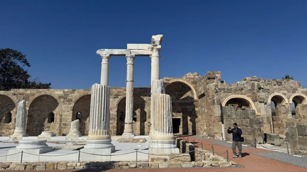 Restorasyon Tamamlandı: Side’deki Athena Tapınağı Halka Açıldı