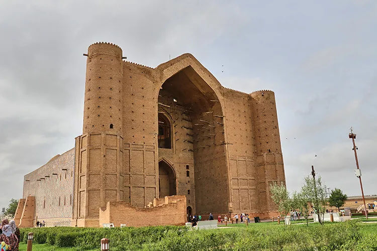 Özel statü alan kadim kent Türkistan’ın tarihi dokusunun korunması amaçlanıyor