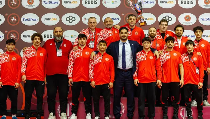 Milli güreşçilerden 23 Yaş Altı Avrupa Şampiyonası’nda 16 madalya