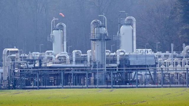 Rus enerji şirketi: Avrupa gelecek kış doğal gaz depolarını doldurmakta zorlanacak