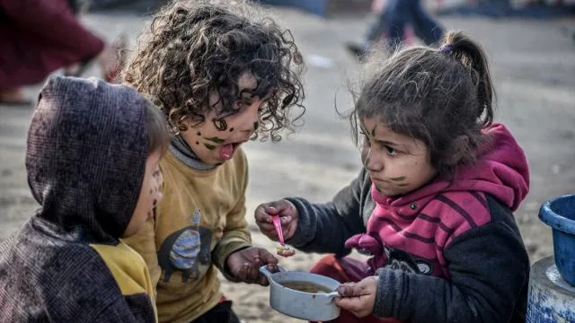 İsviçre, UNRWA’ya fon sağlamaya devam edecek