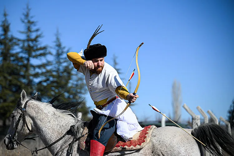 Gelenekselden moderne uzanan bir tutku: “Atlı okçuluk”