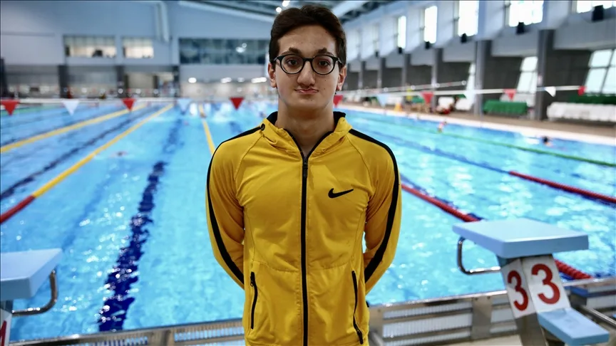 Milli para yüzücü Turgut Aslan Yaraman’dan bronz madalya