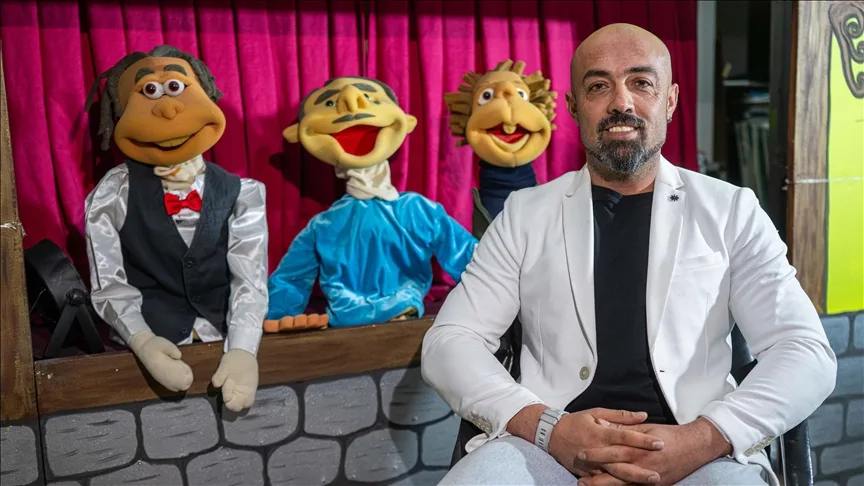 Kuklalar, 25 yıldır sanatçı Bahadır Bıyıklı’nın ellerinde hayat buluyor