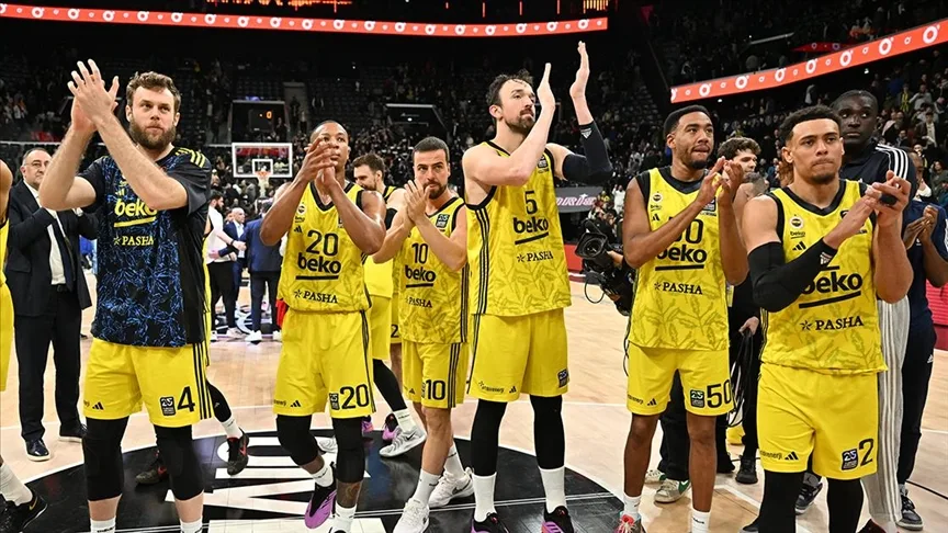 Fenerbahçe Beko deplasmanda Paris Basketbol’u mağlup etti
