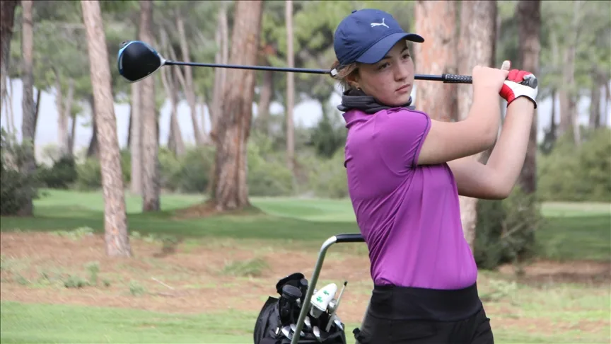 Genç golfçü Almina Erdoğan, ABD’deki turnuvada birinci oldu