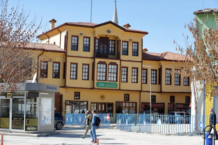 Çorum şehir merkezinin çehresi “Tarihi Kent Meydanı Projesi” ile değişiyor