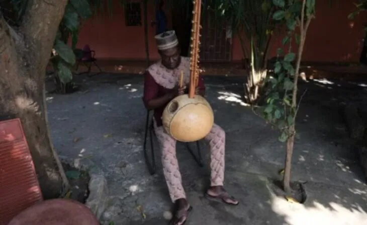 Arkeologlar, Batı Afrika’nın Kaabu Krallığının Efsanevi Sonunu Ortaya Çıkarmak için Song’u Kullanıyor