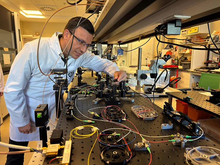 Tersine beyin göçüyle dönen Türk bilim insanlarının cihazlarına ABD’den patent