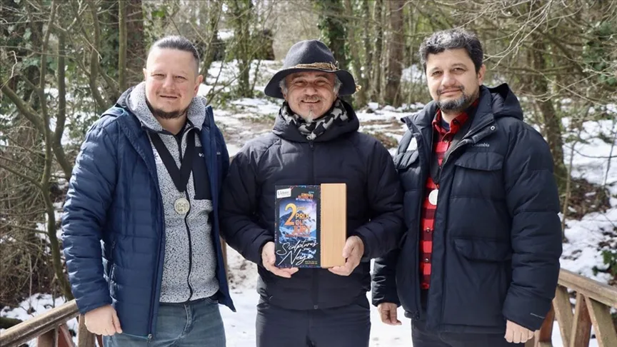 Türk akademisyenler, Fransa’da ikincilik kazanan kardan heykelle küresel ısınmaya dikkati çekti