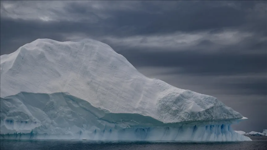 Antarktika’dan çıkarılan 1,2 milyon yıldan eski buz çekirdekleri Avrupa’da incelenecek