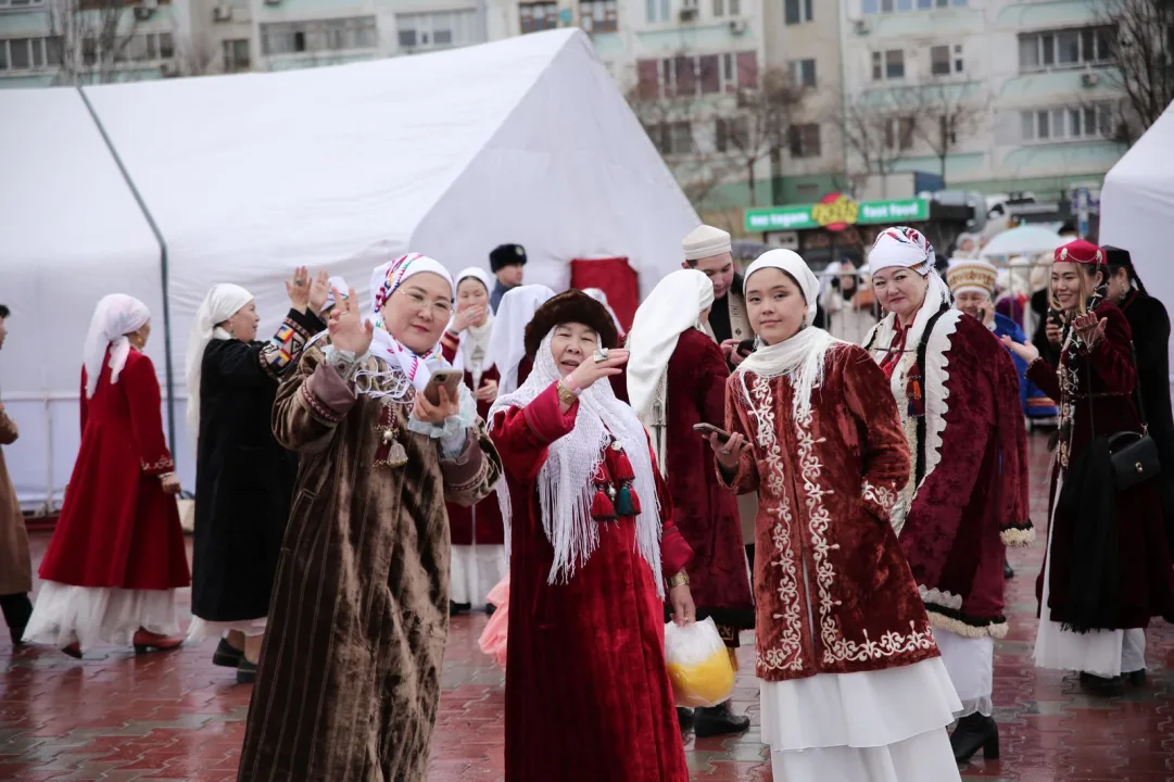 TÜRKSOY’un “2025 Türk Dünyası Kültür Başkenti” ilan ettiği Aktau’da Guinness rekoru kırıldı.