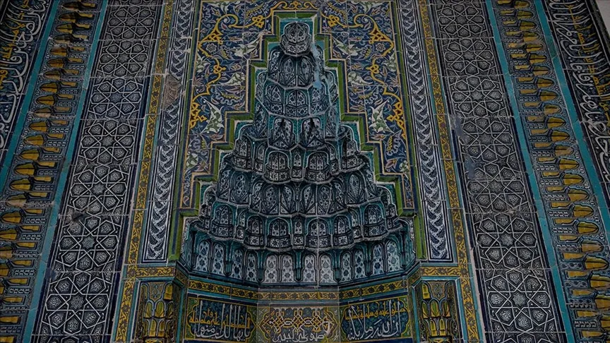 Edirne’deki Muradiye Camisi Türk çini sanatının eşsiz örneklerini sunuyor