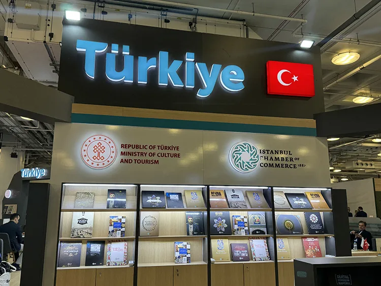 Dünyanın prestijli yayıncılık etkinliklerinden “Londra Kitap Fuarı” 54’üncü kez kapılarını açtı