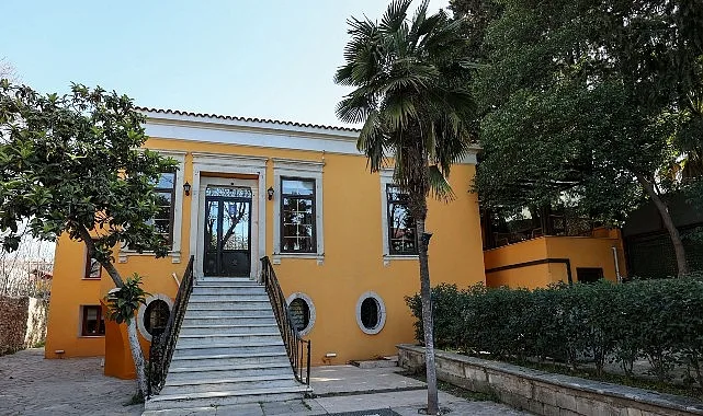 Buca’nın Cumhuriyet Kütüphane öğrencilerin uğrak noktası oldu