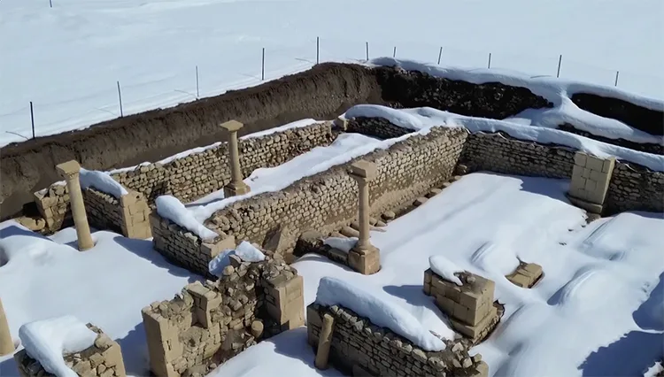 Gümüşhane’de karla kaplanan Satala Antik Kenti’nde güzel görüntüler oluştu
