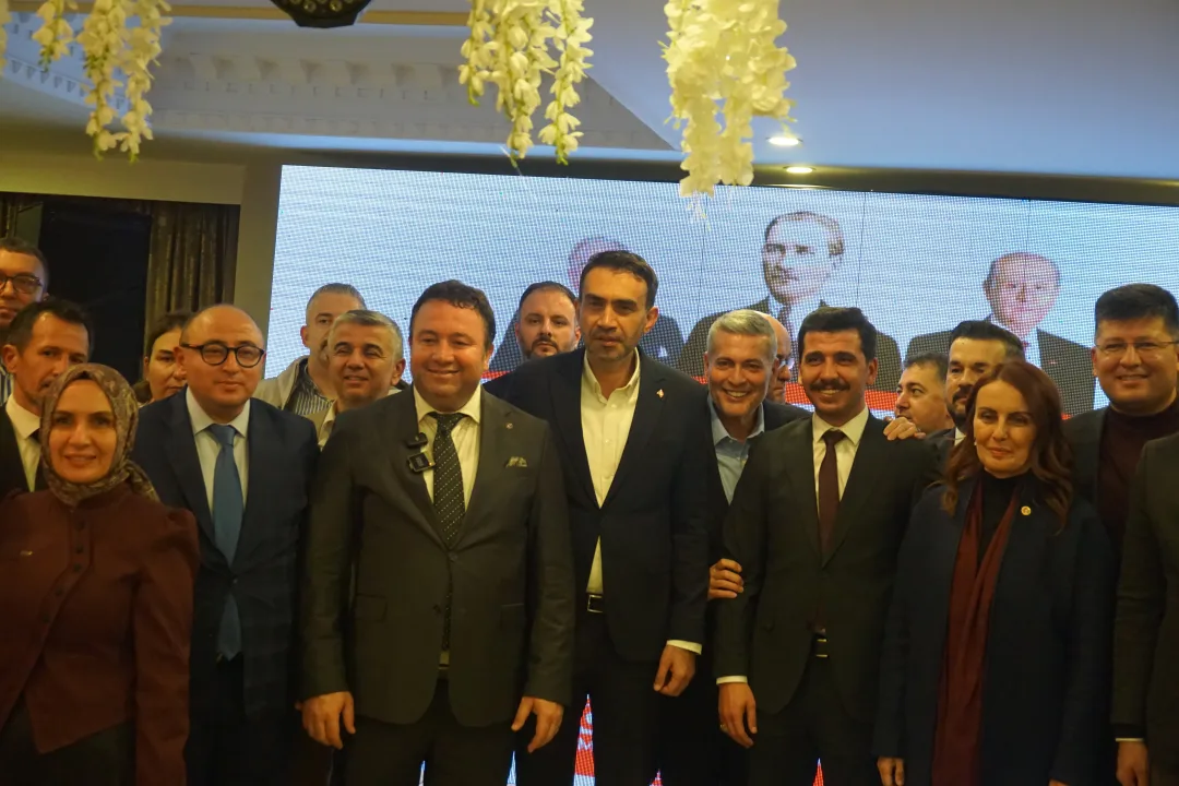 Mersin’de MHP İl Başkanlığı İftar Programı Düzenledi