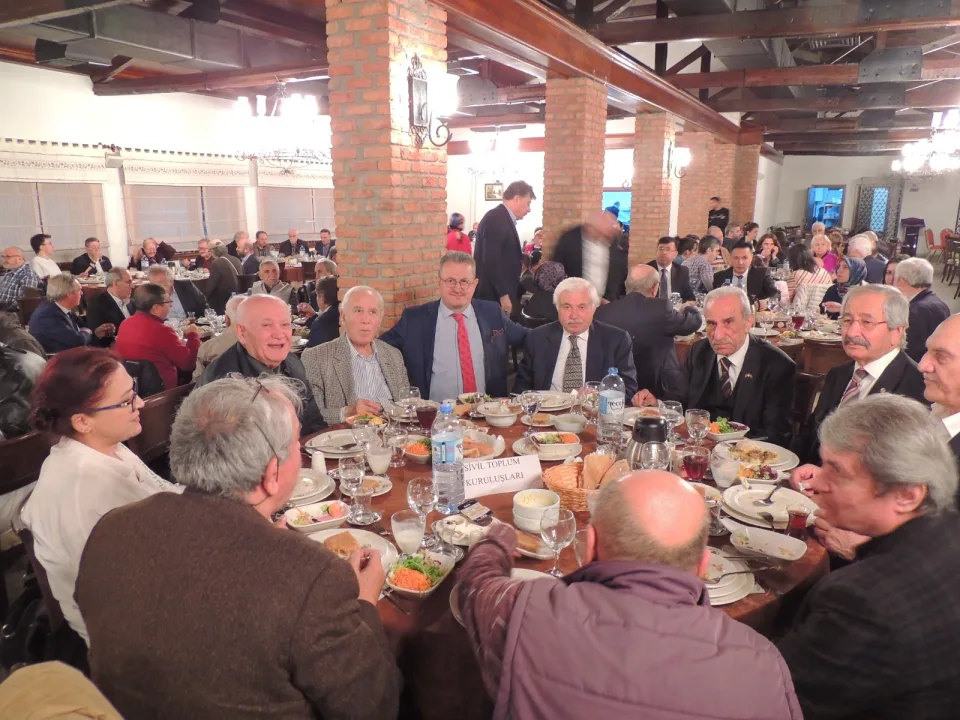 KTÜ Mezunları İftar Programında Hasret Giderdiler