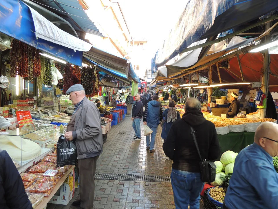 Esnaf Kara Kara Düşünüyorsa Vatandaşın Vay Haline!
