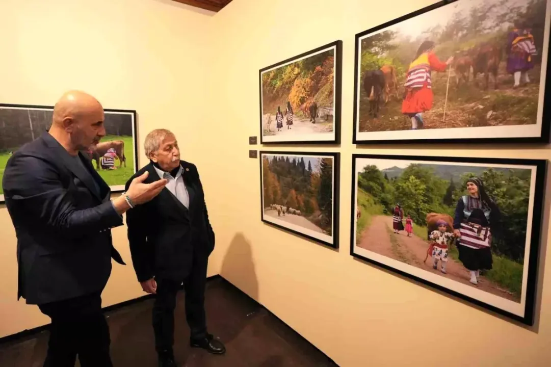 Anadolu’nun Kadınları: ‘Bu Topraklarda Kadın Olmak’ Sergisi Beyoğlu’nda Açıldı